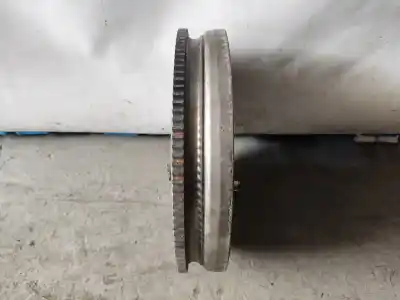 Second-hand car spare part engine flywheel for bmw serie 3 touring (e91) 318d oem iam references   estantería 97