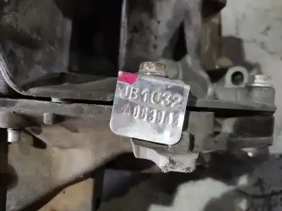 Second-hand car spare part gearbox for renault rapid/express (f40) 1.6 d familiar (f404) oem iam references jb1032 fila 1 palet 107