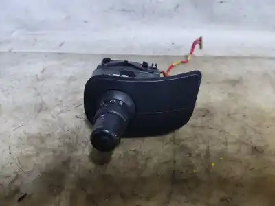 Second-hand car spare part headlights switch for renault modus confort dynamique oem iam references 7701057090  estantería 52