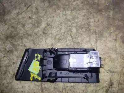 Pièce détachée automobile d'occasion commande de lève vitre arrière droit pour volkswagen passat b7 (362) 1.6 tdi références oem iam 7l69598558