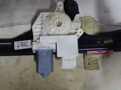 Pièce détachée automobile d'occasion léve glace arrière gauche pour citroen c4 picasso attraction références oem iam 9676172480