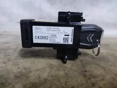 Pièce détachée automobile d'occasion commutateur d'allumage pour citroen c4 picasso attraction références oem iam 9800630080-02