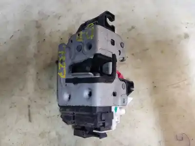 Second-hand car spare part front right door lock for dodge caliber se oem iam references   estantería 69