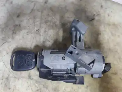 Peça sobressalente para automóvel em segunda mão comutador de ignição por toyota corolla (e12) 2.0 d-4d linea luna berlina referências oem iam 89783-02020