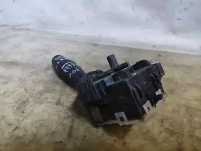 Peça sobressalente para automóvel em segunda mão comutador de limpa vidros por toyota corolla (e12) 2.0 d-4d linea luna berlina referências oem iam 02290