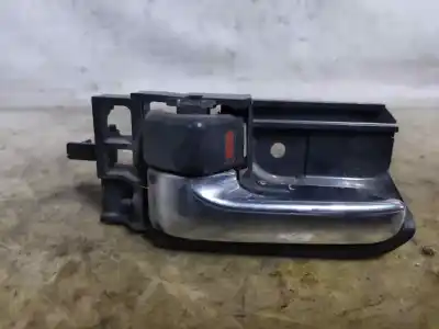 Second-hand car spare part interior left front handle for toyota corolla (e12) 2.0 d-4d linea luna berlina oem iam references   estantería 68