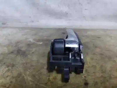 Peça sobressalente para automóvel em segunda mão puxador interior traseiro esquerdo por toyota corolla (e12) 2.0 d-4d linea luna berlina referências oem iam 