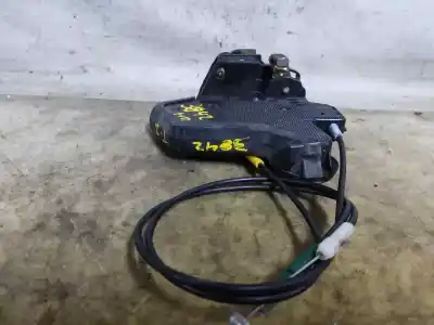 Peça sobressalente para automóvel em segunda mão fechadura da porta traseira esquerda por toyota corolla (e12) 2.0 d-4d linea luna berlina referências oem iam 