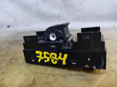 Second-hand car spare part rear left power window switch for hyundai i30 ranchera familiar (pde) 1.4 t-gdi oem iam references 93581g3010  estantería 70