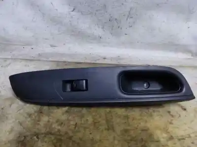 Second-hand car spare part right front power window switch for nissan note tekna premium oem iam references 4512sn  estantería 59