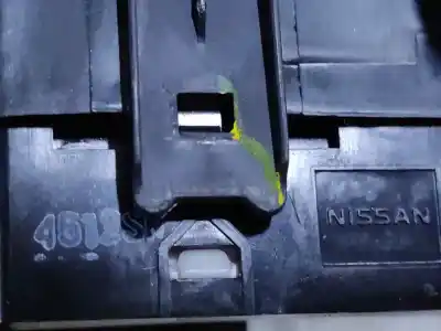 Second-hand car spare part right front power window switch for nissan note tekna premium oem iam references 4512sn  estantería 59
