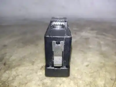 Peça sobressalente para automóvel em segunda mão interruptor 4 piscas - emergência por bmw serie 3 berlina (e46) 2.0 320d referências oem iam 363929