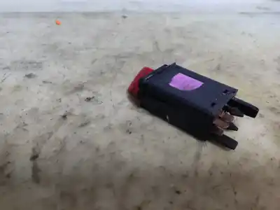 Second-hand car spare part hazard warning lights for audi a6 avant (4b5) 2.5 tdi oem iam references 4b0941509e