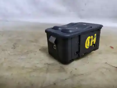 Second-hand car spare part left front power window switch for opel meriva cosmo oem iam references 24409205  estantería 95