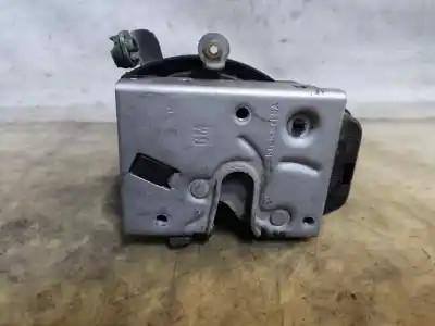 Second-hand car spare part front right door lock for opel combo cargo oem iam references 24434883  estantería 94