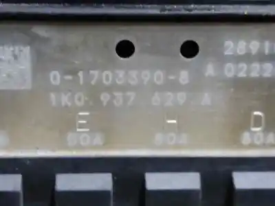 Gebrauchtes Autoersatzteil RELAIS SICHERUNGSKASTEN Multifunktionsrelais zum VOLKSWAGEN GOLF VI (5K1)  OEM-IAM-Referenzen 1K0937629A  ESTANTERÍA 79