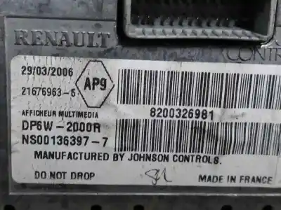 Recambio de automóvil de segunda mano de pantalla multifuncion para renault laguna ii (bg0) 1.9 authentique [1.9 ltr. - 68 kw dci diesel cat] referencias oem iam 8200326981 estantería 53 