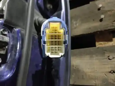 Second-hand car spare part left front door for mazda cx-7 (er) active oem iam references   alojamiento b18