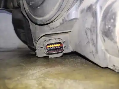 Pezzo di ricambio per auto di seconda mano faro anteriore destro per citroen c3 picasso exclusive riferimenti oem iam 9681806180  estantería 138 b