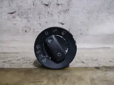 Second-hand car spare part headlights switch for audi a4 berlina (8e) 2.0 tdi 16v (103kw) oem iam references 8e0941531  estantería 73