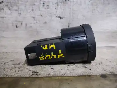 Second-hand car spare part headlights switch for audi a4 berlina (8e) 2.0 tdi 16v (103kw) oem iam references 8e0941531  estantería 73