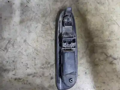 Автозапчасти б/у выключатель левого переднего окна за renault clio ii fase ii (b/cb0) base authentique ссылки oem iam 8200628300