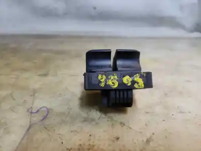 Second-hand car spare part driver left window regulator for audi a4 b8 (8k2) 2.0 tdi oem iam references   estantería 75