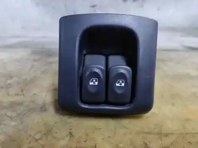 Second-hand car spare part left front power window switch for renault megane i scenic (ja0) 1.9 dti diesel cat 98 cv / 72 kw oem iam references   estantería 54