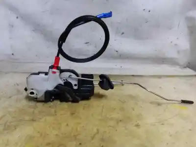 Peça sobressalente para automóvel em segunda mão fechadura da porta dianteira direita por opel zafira (c) excellence start/stop referências oem iam 3023880