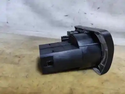 Second-hand car spare part headlights switch for audi a6 berlina (4b2) 2.4 (121kw) oem iam references   estantería 73