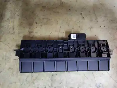 Peça sobressalente para automóvel em segunda mão interruptor 4 piscas - emergência por renault clio v (b7_) 1.6 e-tech 145 (b7mu) referências oem iam 283e87996r  estantería 54 Peça sobressalente para automóvel em segunda mão interruptor 4 piscas - emergência por renault clio v (b7_) 1.6 e-tech 145 (b7mu) referências oem iam 283e87996r  estantería 54