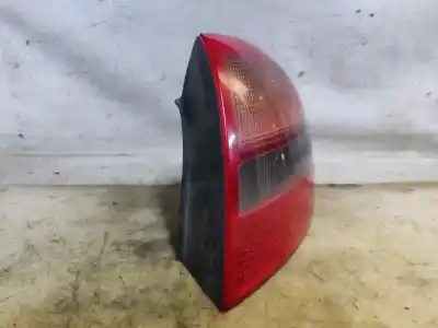 Pezzo di ricambio per auto di seconda mano LUCI POSTERIORI DESTRA per AUDI A6 BERLINA (4B2)  Riferimenti OEM IAM 4B5945096  ESTANTERÍA 17