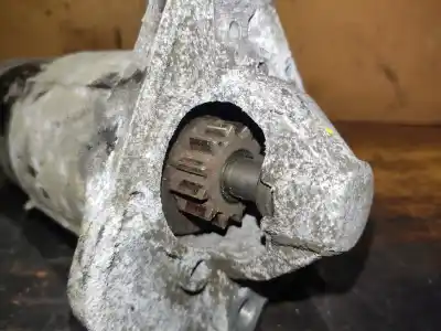 Second-hand car spare part starter motor for renault clio ii fase ii (b/cb0) base authentique oem iam references 8200584675 fila 1 palet 35