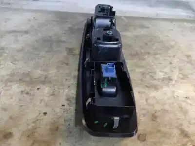 Second-hand car spare part right front power window switch for fiat doblo active oem iam references   estantería 48