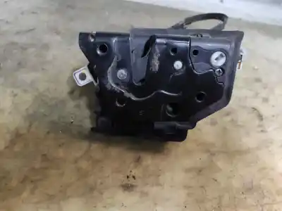 Автозапчастина б/у замок заднього правого дверя для seat leon (1p1) reference посилання на oem iam   estantería 80