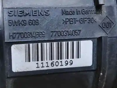 Pièce détachée automobile d'occasion débitmètre de masse d'air pour renault laguna ii (bg0) dynamique références oem iam h7700314669  estantería 53