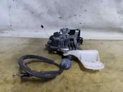 Second-hand car spare part left front door lock for volkswagen caddy ka/kb (2k) kombi oem iam references 3b1831/7015an  estantería 77