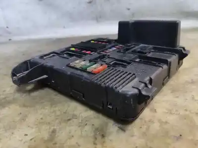 Second-hand car spare part fuse box unit for renault megane ii berlina 5p confort authentique oem iam references 8200306033a  
