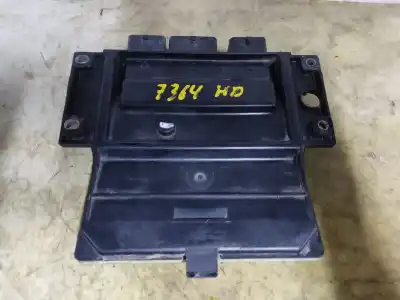 Автозапчастина б/у ебу контролер двигуна для renault clio ii fase ii (b/cb0) base authentique посилання на oem iam 8200513076  