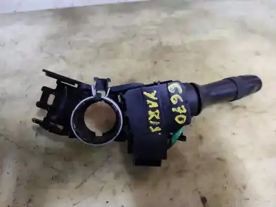 Автозапчастина б/у  для TOYOTA YARIS (XP13)  Посилання на OEM IAM 17F938  ESTANTERÍA 68