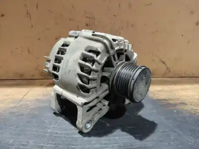 Second-hand car spare part alternator for dacia duster ii comfort oem iam references 231005770r fila 2 palet 35