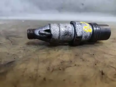 Second-hand car spare part injector for renault express f40n 55 cv / 40 kw oem iam references   estantería 53