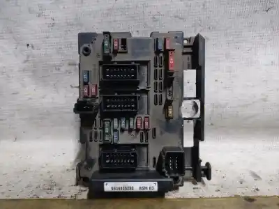 Second-hand car spare part fuse box unit for peugeot 307 (s1) xsi oem iam references 9646405280  estantería 47
