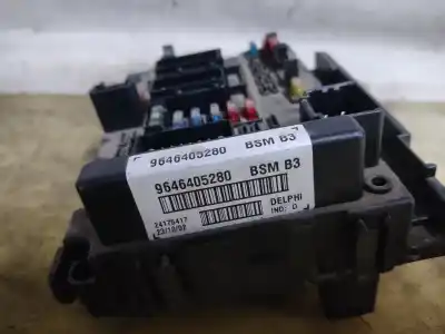 Second-hand car spare part fuse box unit for peugeot 307 (s1) xsi oem iam references 9646405280  estantería 47