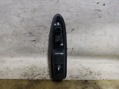 Peça sobressalente para automóvel em segunda mão botão / interruptor elevador vidro traseiro direito por citroen c4 lim. collection referências oem iam 96657926xt  estantería 44