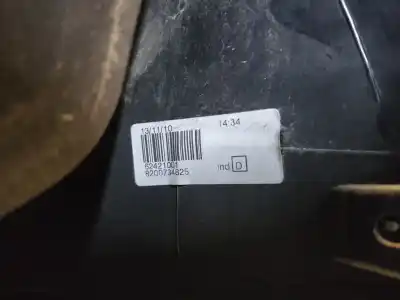 Second-hand car spare part left tailgate light for dacia sandero ambiance oem iam references 8200734825  estantería 22