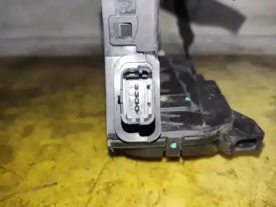 Автозапчастина б/у замок передніх дверей лівий для renault fluence 1.5 dynamique [1.5 ltr. - 78 kw dci diesel] посилання на oem iam 805030020r  estantería 52