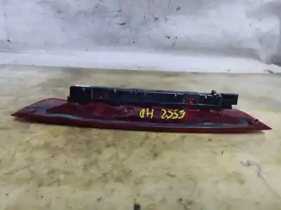 Peça sobressalente para automóvel em segunda mão farolim de travão central por ford focus berlina (cap) ambiente (d) referências oem iam   estantería 40