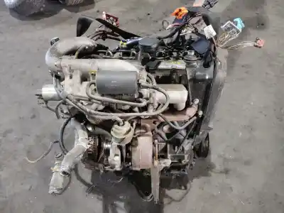 Peça sobressalente para automóvel em segunda mão motor completo por renault megane ii berlina 5p confort authentique referências oem iam f9q b8 fila 4 palet 73