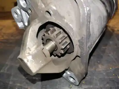 Second-hand car spare part starter motor for renault clio ii fase ii (b/cb0) authentique oem iam references 8200584675 fila 1 palet 34
